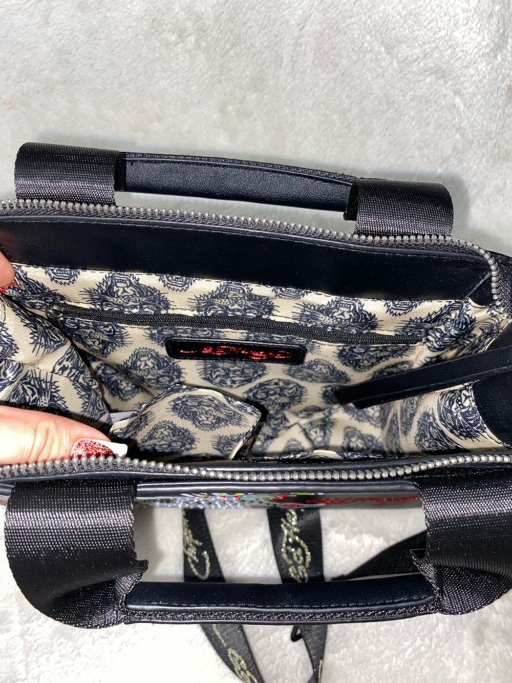 Ed Hardy Black Crossbody Bag with White Skull & Red Roses - Picture 4 of 4